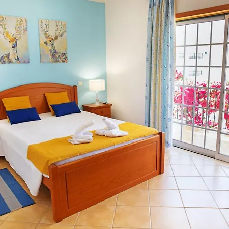 4 Br In Only 700m From The
